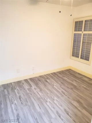 Photo #5: 2353192 Listing 