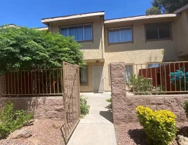 MLS: 2353196 Condo For Sale