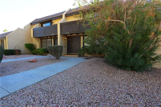 MLS: 2353197 Condo For Sale