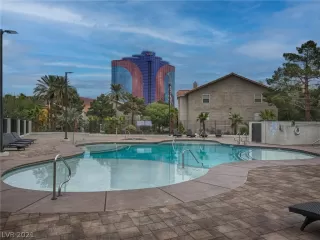 Photo #2: 2353204 Listing 