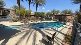 Photo #4: 2353214 Listing