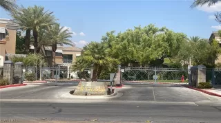 Photo #5: 2353214 Listing