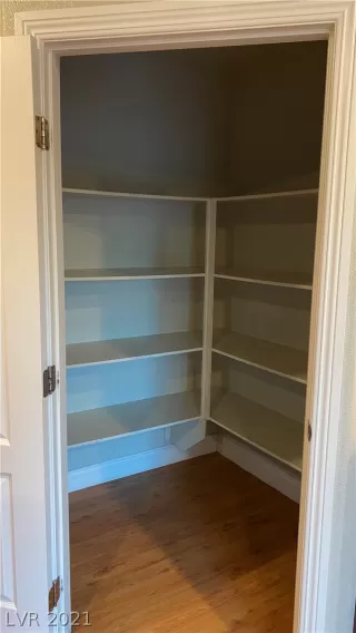 Photo #4: 2353215 Listing 