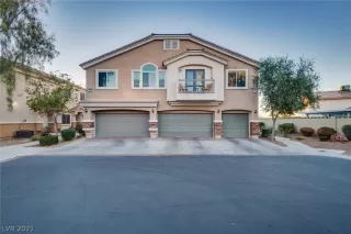 Photo #1: 2353227 Listing