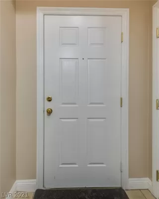 Photo #5: 2353227 Listing