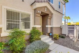 Photo #1: 2353310 Listing 