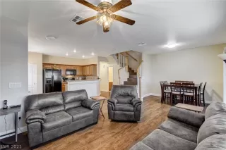 Photo #6: 2353310 Listing 