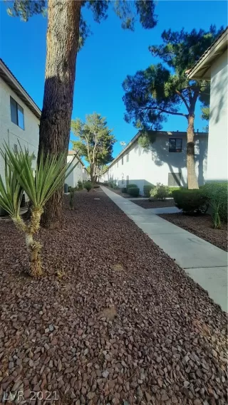 Photo #1: 2353379 Listing 