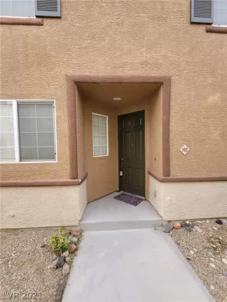 Photo #1: 2353385 Listing 