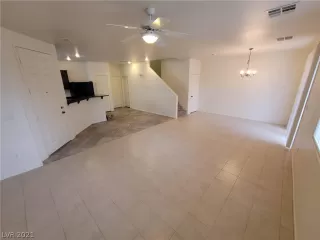 Photo #3: 2353385 Listing 