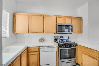 Photo #6: 2353400 Listing 