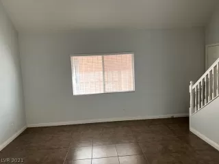 Photo #6: 2353412 Listing 