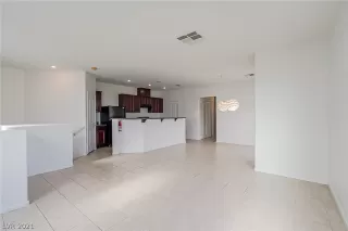 Photo #5: 2353414 Listing 