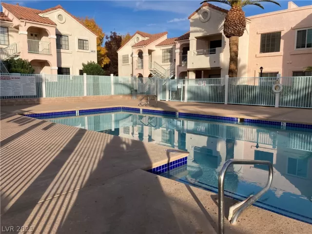 MLS: 2353420 Condo For Sale