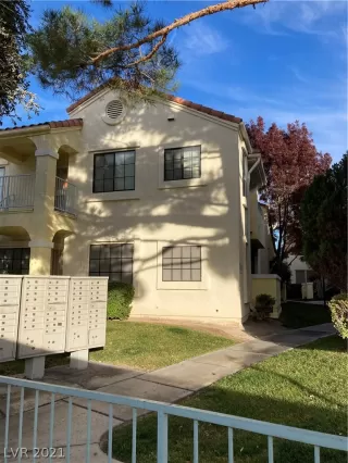 Photo #1: 2353420 Listing 