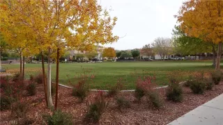 Photo #4: 2353453 Listing 