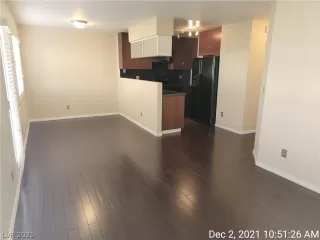 Photo #4: 2353465 Listing 