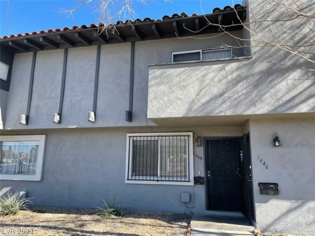 MLS: 2353481 Condo For Sale