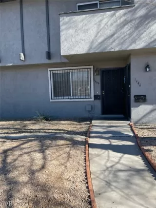 Photo #1: 2353481 Listing