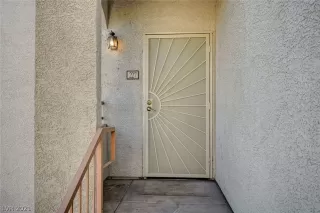 Photo #1: 2353493 Listing 