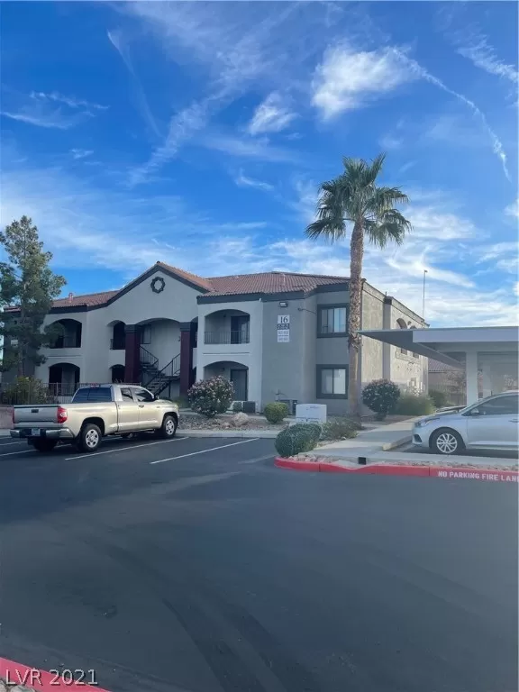 MLS: 2353532 Condo For Sale