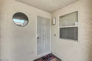 Photo #2: 2353629 Listing 
