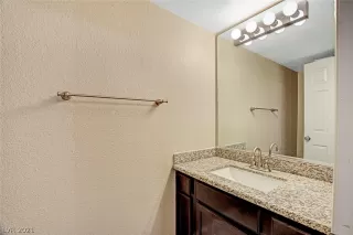 Photo #4: 2353629 Listing 