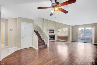 Photo #6: 2353629 Listing 