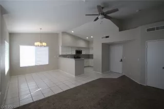 Photo #1: 2353647 Listing