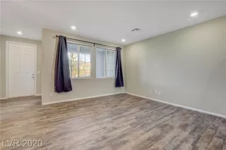 Photo #3: 2353656 Listing 