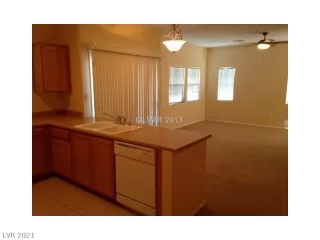 Photo #3: 2353657 Listing