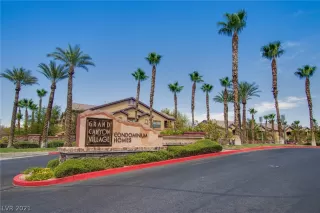 Photo #4: 2353658 Listing