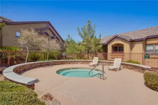 Photo #6: 2353658 Listing