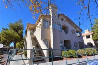 Photo #1: 2353697 Listing