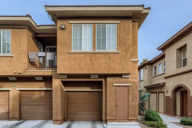 MLS: 2353715 Condo For Sale