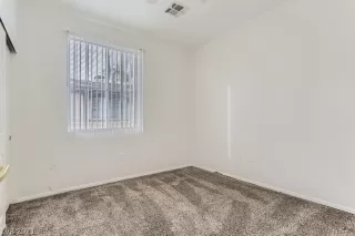 Photo #3: 2353715 Listing