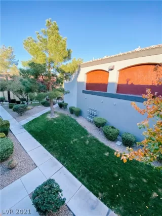 Photo #3: 2353722 Listing 