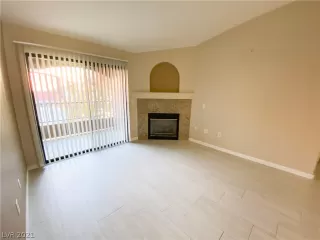 Photo #5: 2353722 Listing 