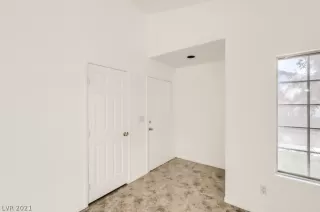 Photo #5: 2353728 Listing