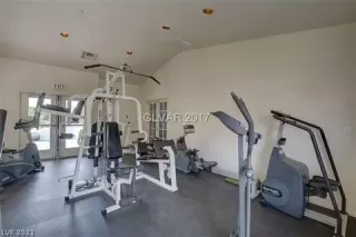 Photo #2: 2353735 Listing