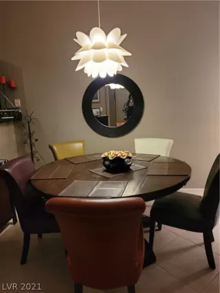 Photo #3: 2353735 Listing