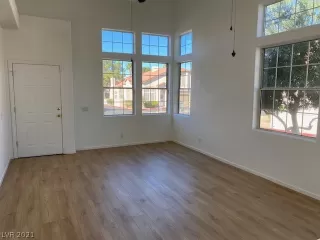 Photo #3: 2353754 Listing 