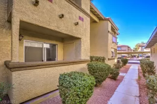 Photo #1: 2353790 Listing