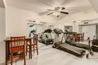 Photo #2: 2353791 Listing 