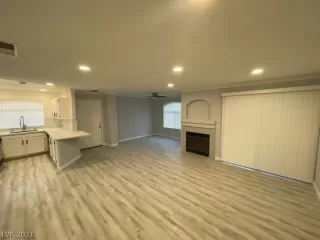 Photo #1: 2353803 Listing