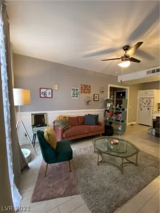 Photo #3: 2353831 Listing 