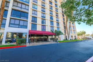 Photo #1: 2353836 Listing 