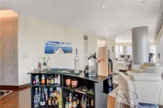 Photo #1: 2353837 Listing 