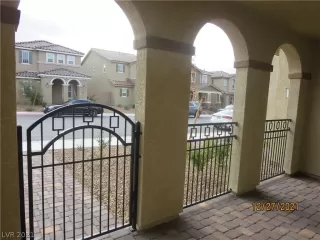 Photo #2: 2353864 Listing 