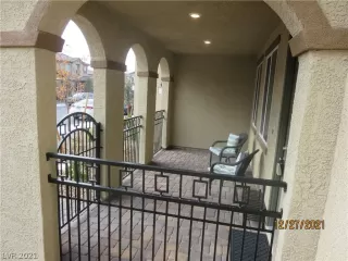 Photo #3: 2353864 Listing 